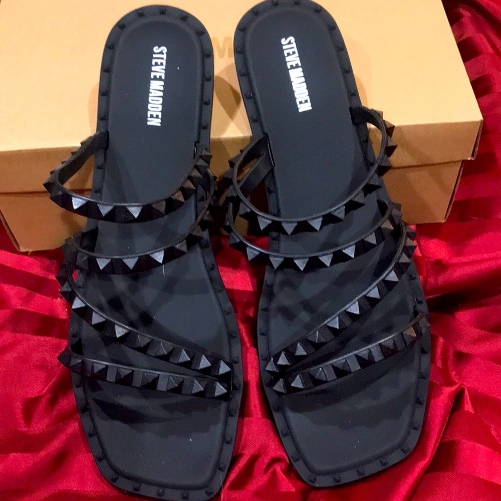 Steve Madden black skylar sandals 11